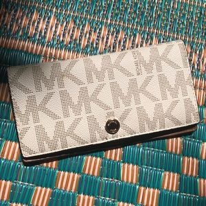 Michael Kors wallet